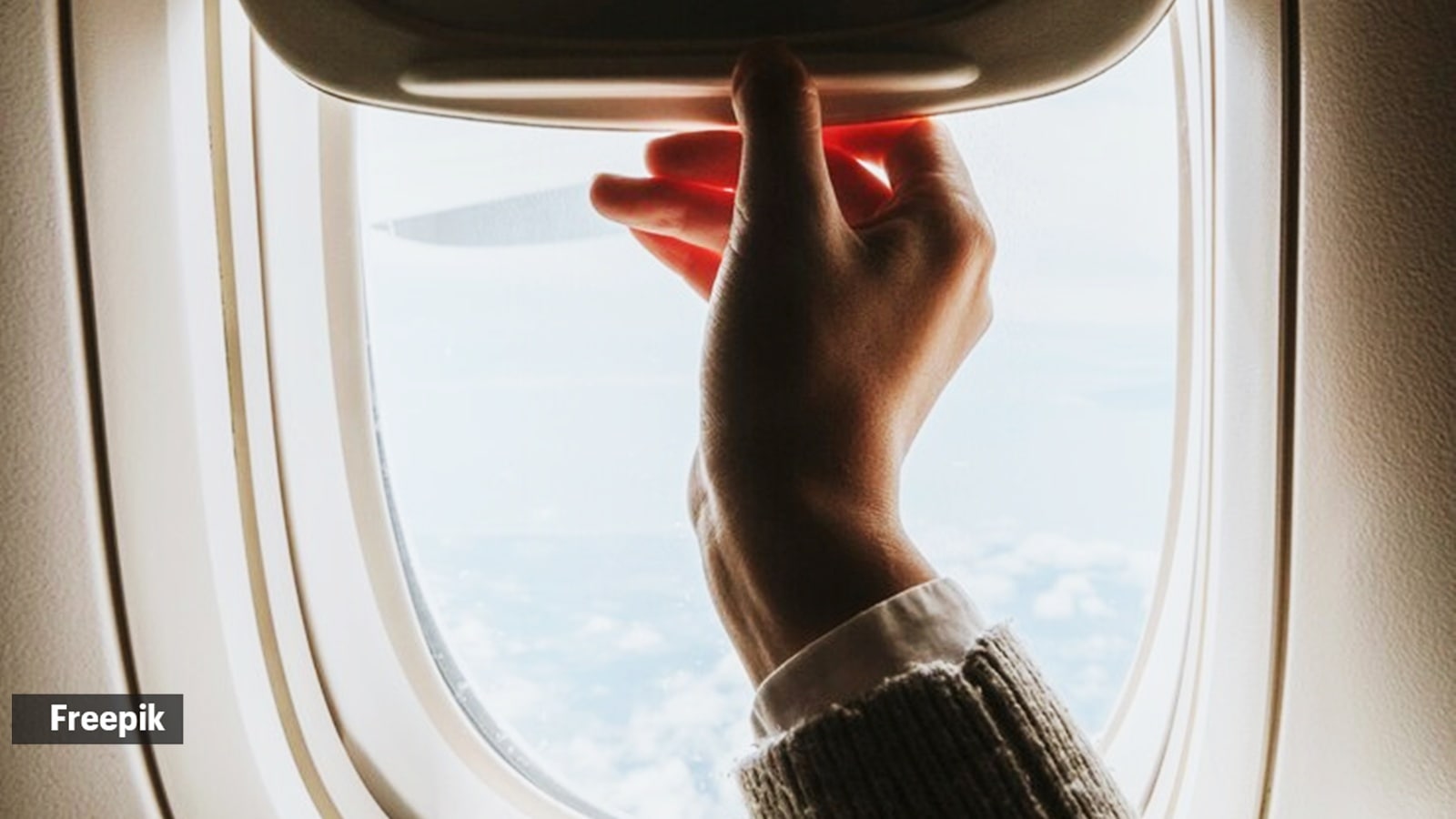 , How to prepare for a long-haul flight to make it more comfortable, Sahara Groundwater